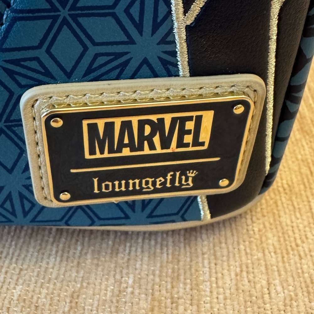 2022 NWOT Disney Parks Ms. Marvel Loungefly Mini Backpack - Picture 4 of 8